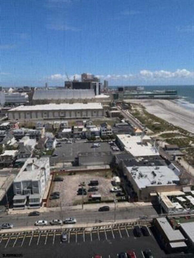 Building Photo - 2721 Boardwalk