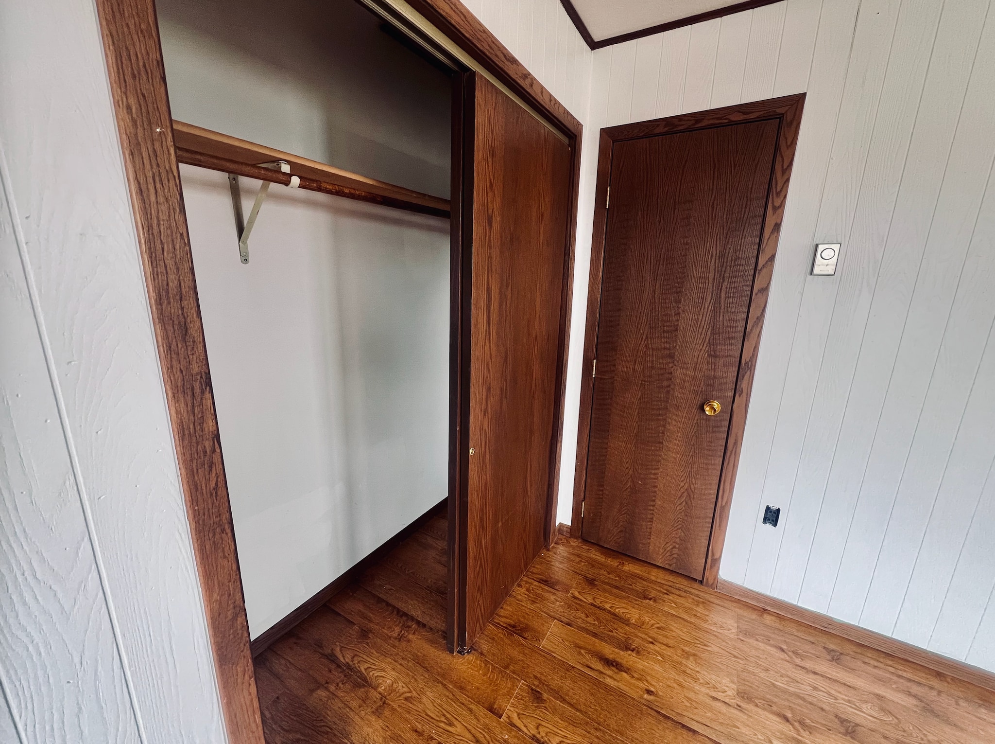 Closet in bedroom. - 13433 County 13