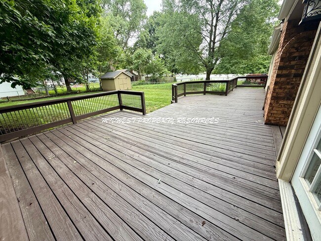 Building Photo - Newly Remodeled 3 Bed, 2.5 Bath Home with ...