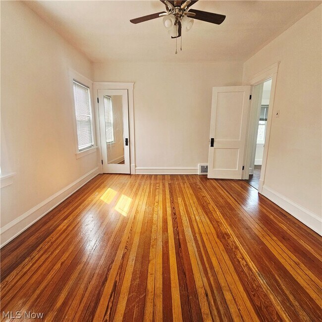 Building Photo - 3110 W 111th St