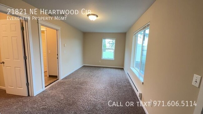 Building Photo - 21821 NE Heartwood Cir