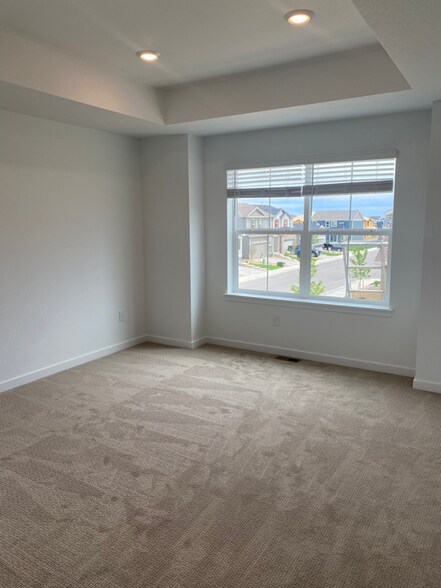 Building Photo - 4096 Chasm Lk Dr