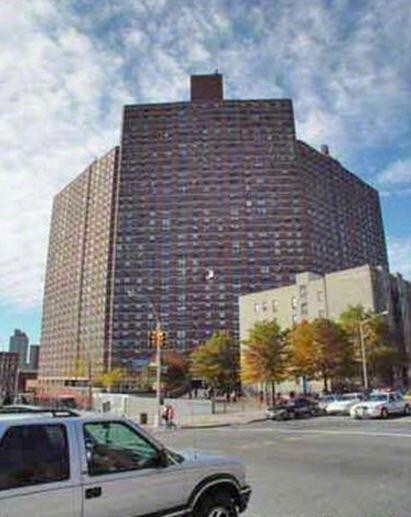 Primary Photo - 3333 Broadway