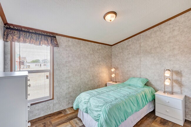 Building Photo - Sunset Mobile Home Park