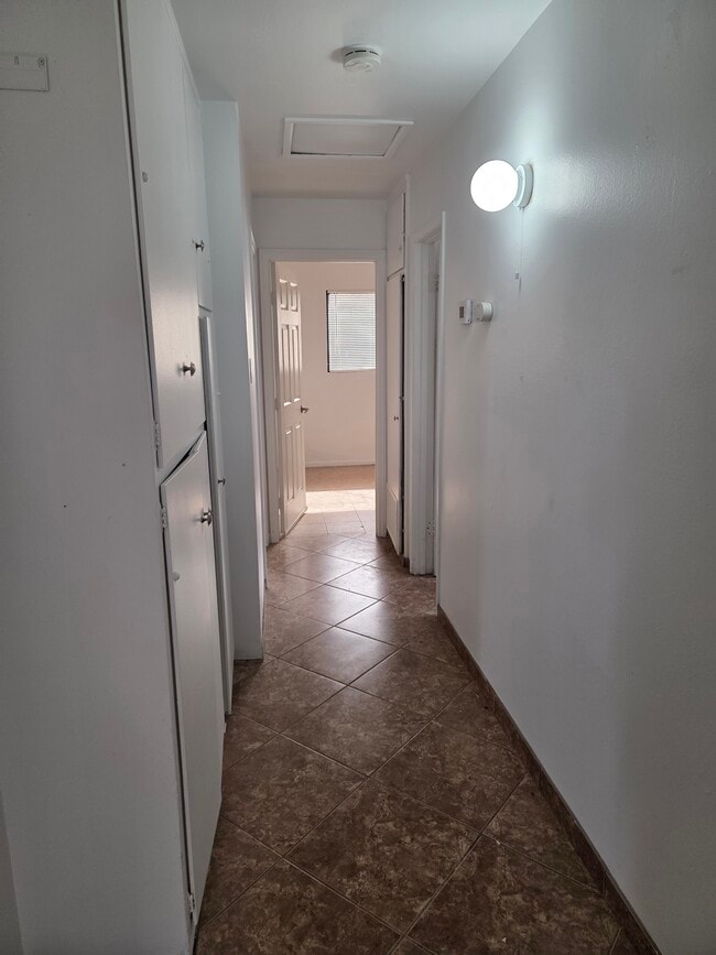 Building Photo - 1716 Sunrise Rd