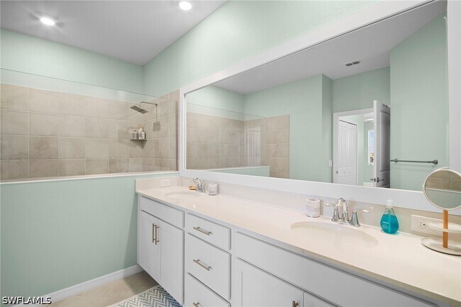 Building Photo - 15194 Bluffton Ln