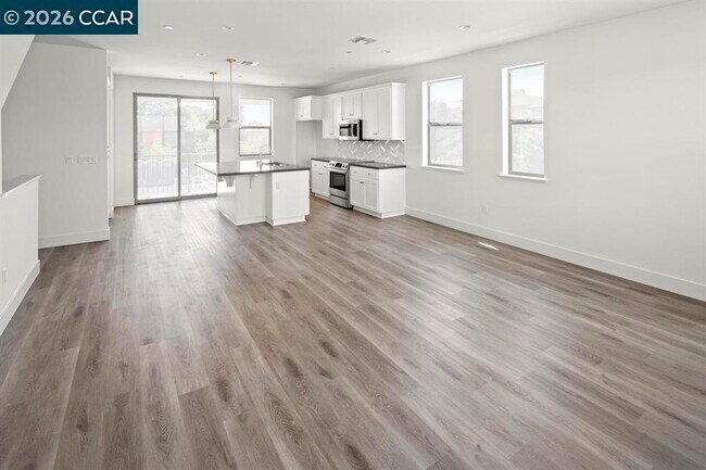 Building Photo - 2802 Chattleton Ln