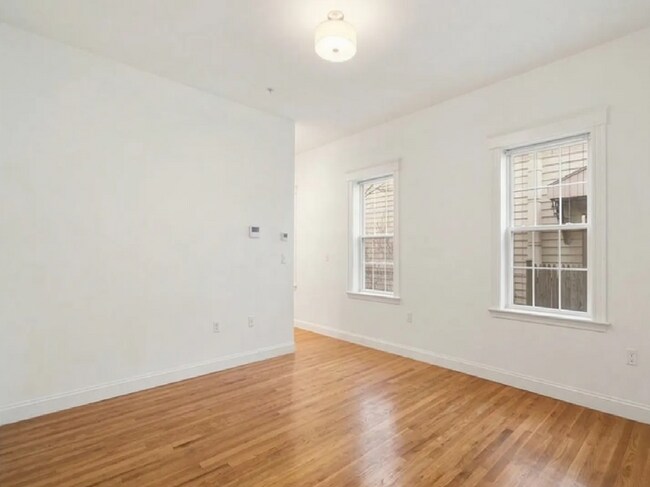 Building Photo - 172-174 Auburn Street