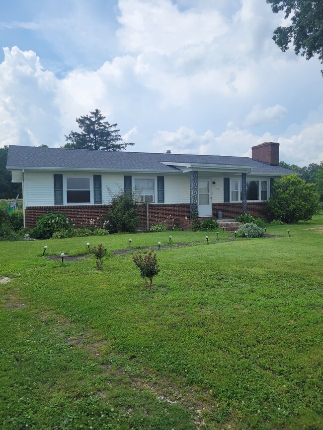 Building Photo - 7110 Noble Rd