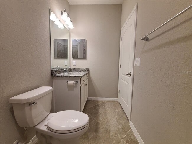 Building Photo - 19353 Nearpoint Dr