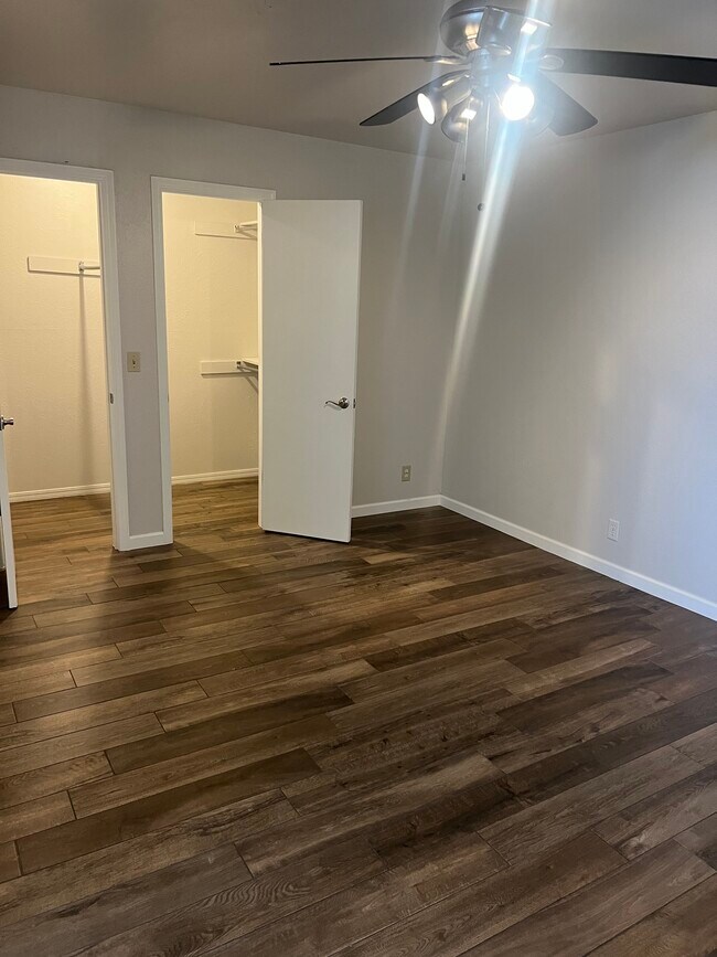 Building Photo - 3823 Quail Run Cir