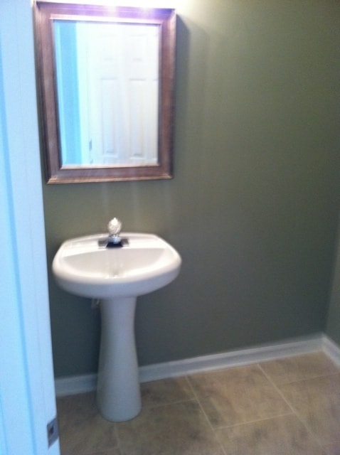 Building Photo - 4 bed and 2.5 bath in Lithonia!