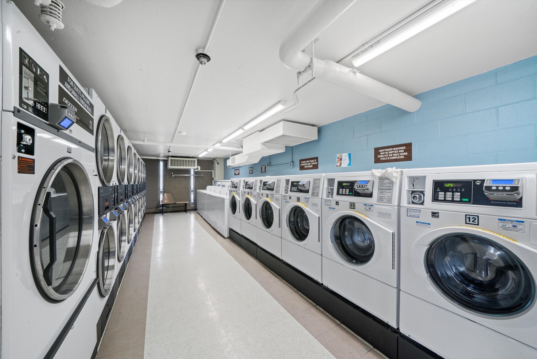 Building Photo - 3550 N Lake Shore Dr