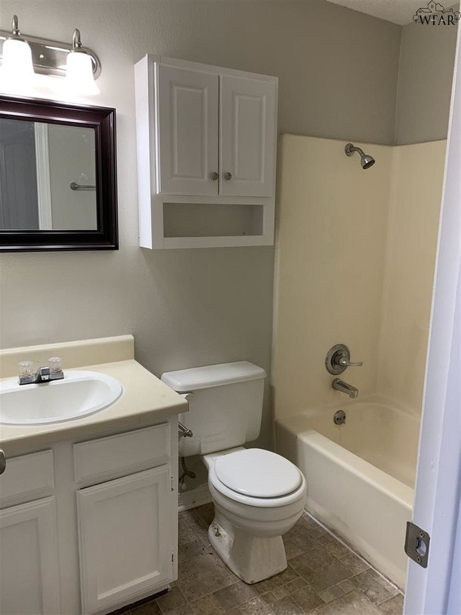Building Photo - 2944 Gossett Dr