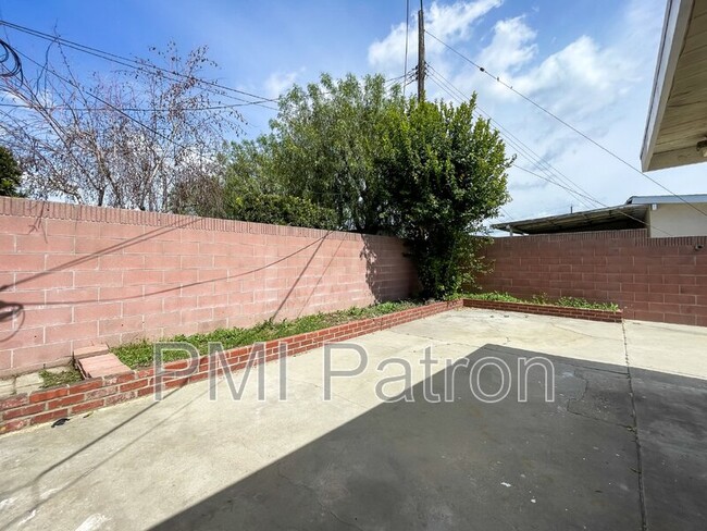 Building Photo - 17924 Gard Ave