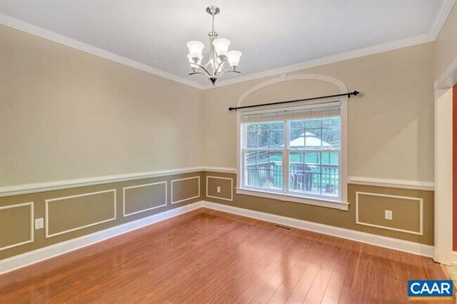 Building Photo - 991 Carodon Dr
