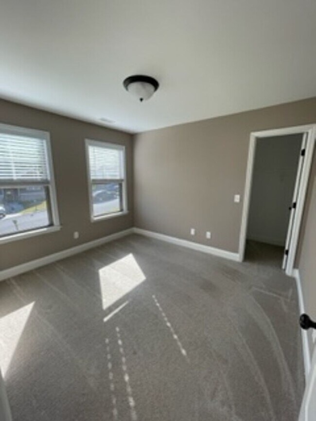 Building Photo - 3 Bedroom 2.5 Bath + Finished Bonus for Rent in Ooltewah