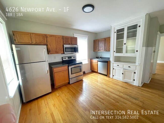 Building Photo - 4624-4626 Newport Ave