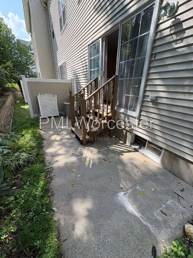 Building Photo - 67 N Quinsigamond Ave