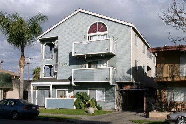 Primary Photo - 1128 Stanley Avenue