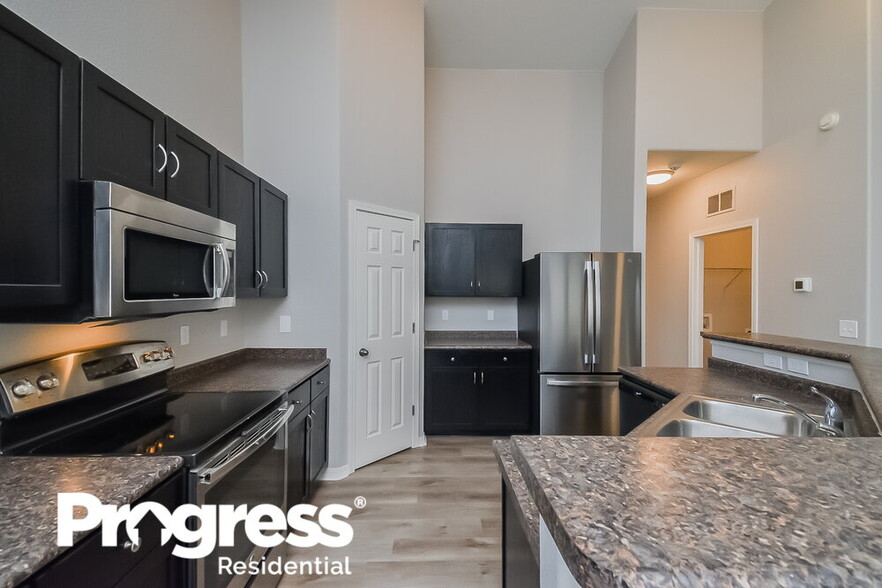 Building Photo - 2370 Spring Blossom Dr