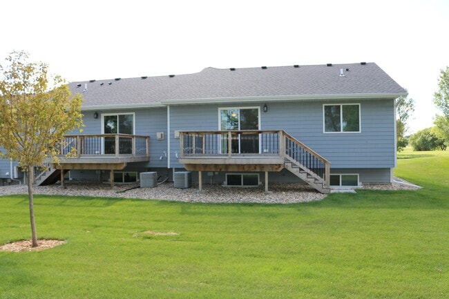 Building Photo - 3604 S Outfield Cir