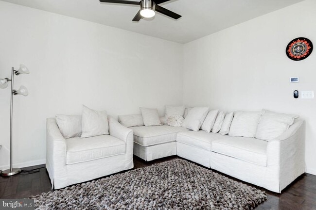 Building Photo - 23540 Belvoir Woods Terrace