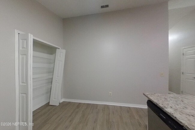 Building Photo - 1313 Independence Dr
