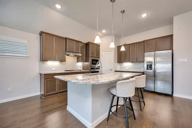 Building Photo - 1104 Superbloom Ave