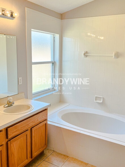 Building Photo - 3021 Merlot Way