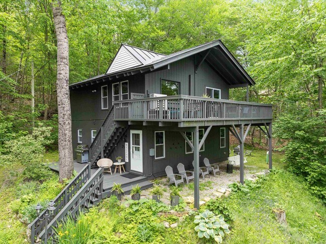 Building Photo - 25 Hilltop Dr