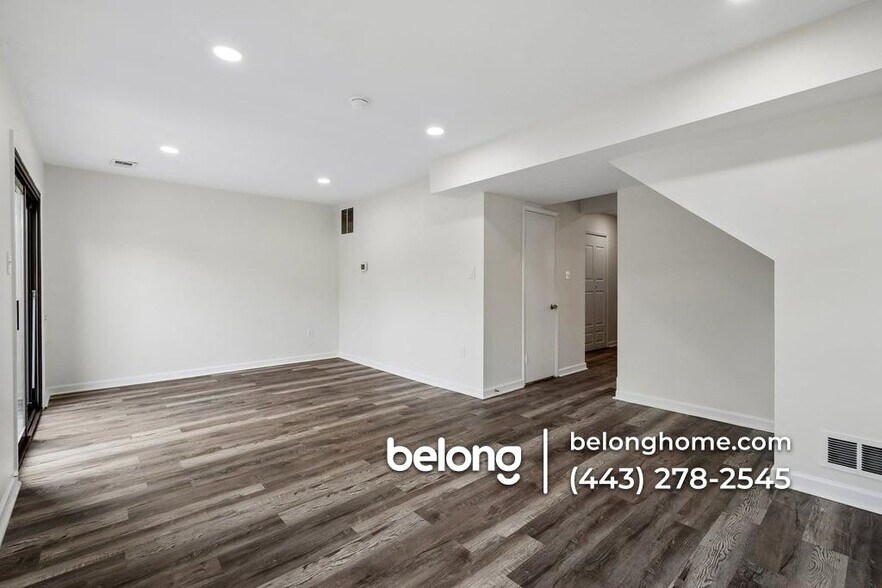 Building Photo - 8650 Brae Brooke Dr