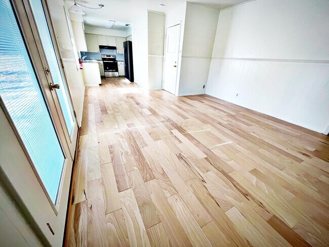 Building Photo - 2823 Amy Ln