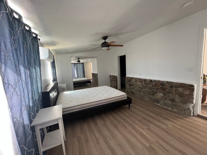 Building Photo - 11171 Cactus Dr