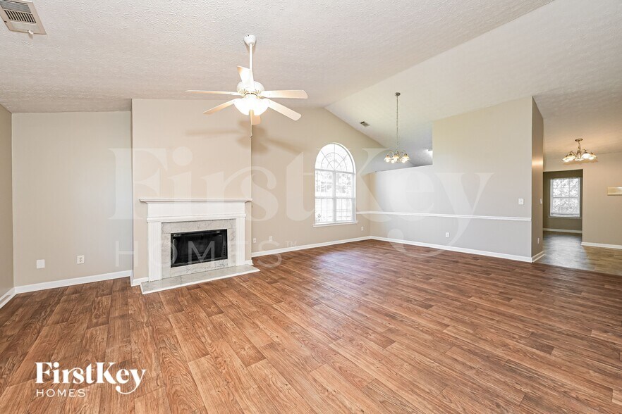 Building Photo - 1580 Willow River Run