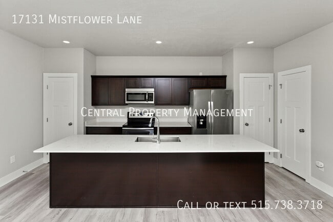 Building Photo - 17131 Mistflower Ln