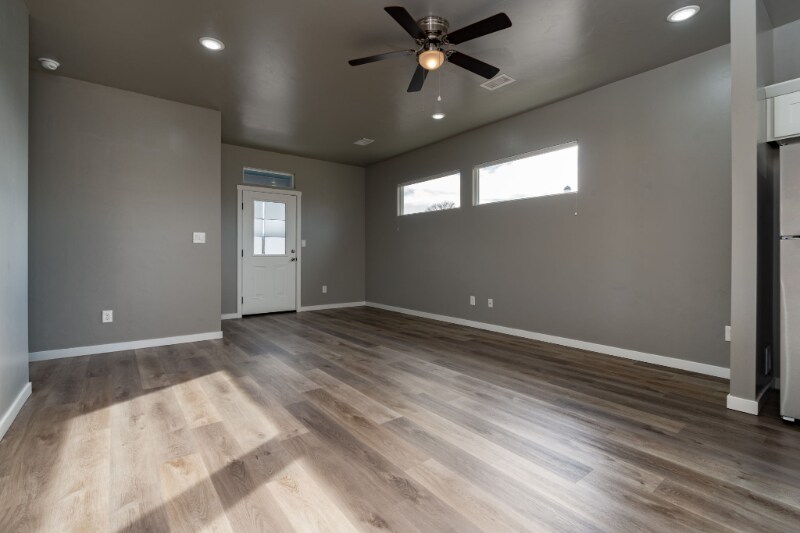 Building Photo - 383 Sage Way