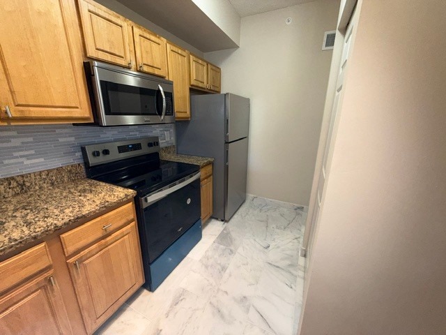 Building Photo - 5692 Bentgrass Dr