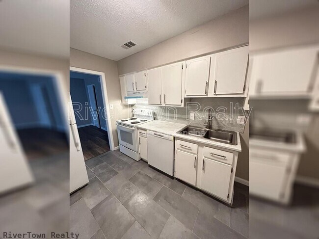 Building Photo - 1176 Railton Rd