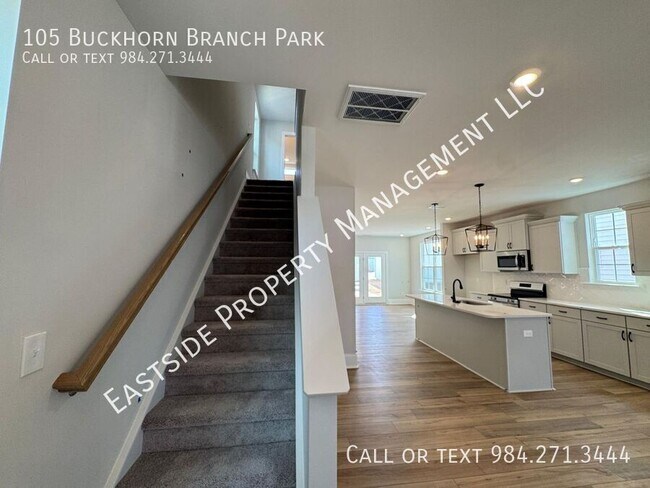 Building Photo - 105 Buckhorn Br Pk