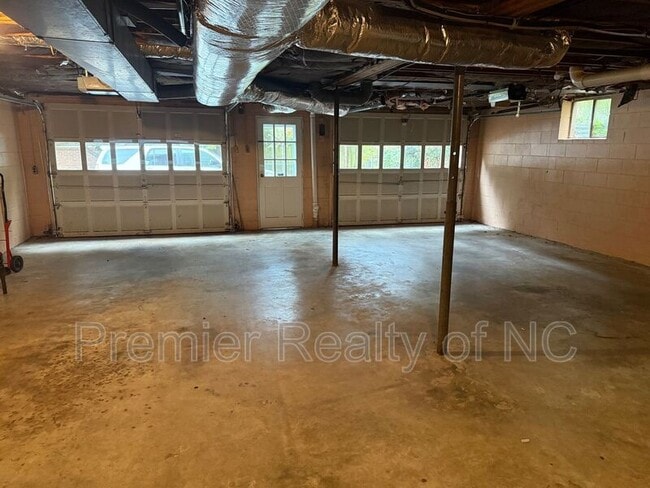 Building Photo - 1128 Partridge Ln