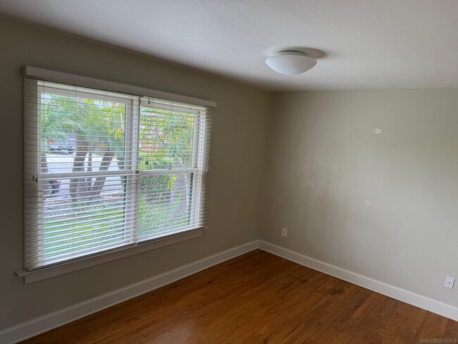 Building Photo - 619 Rockledge St