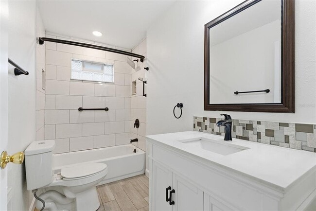 Building Photo - 502 Tweed Ave