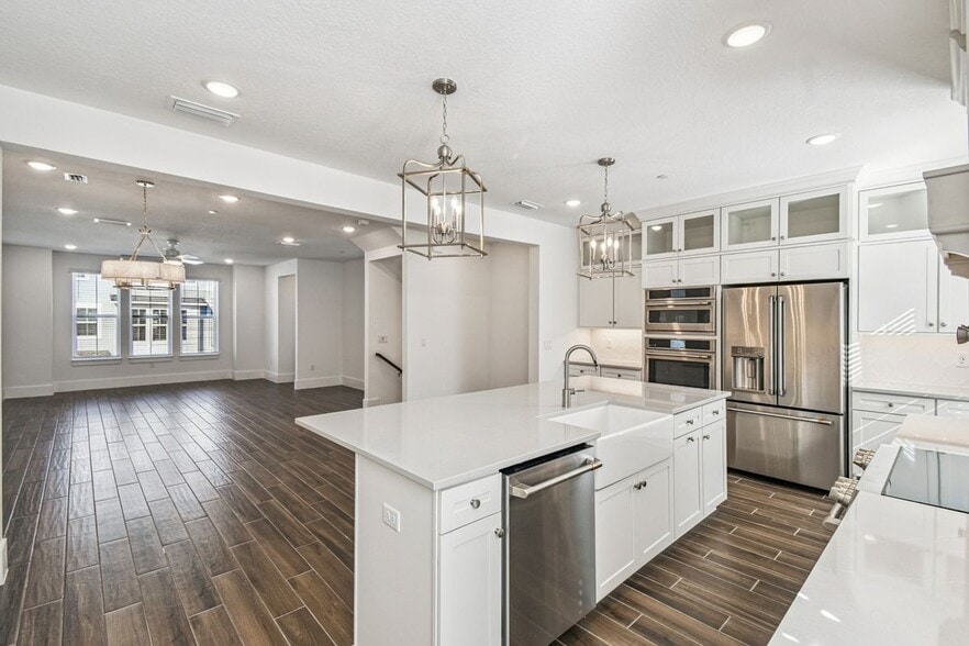 Building Photo - 1951 Risby Aly