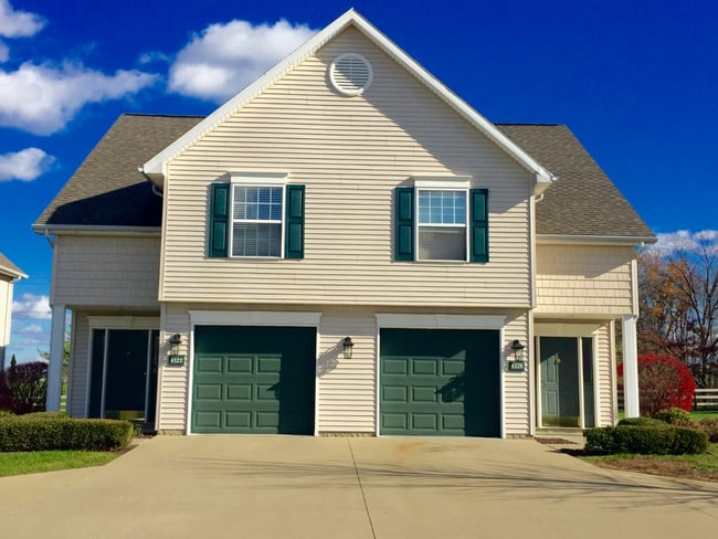 Building Photo - 4522 Picadilly Cir