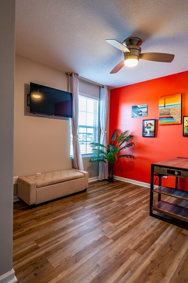 Building Photo - 1146 Pierce St