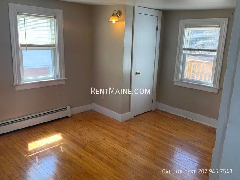 Building Photo - 322 Grove St