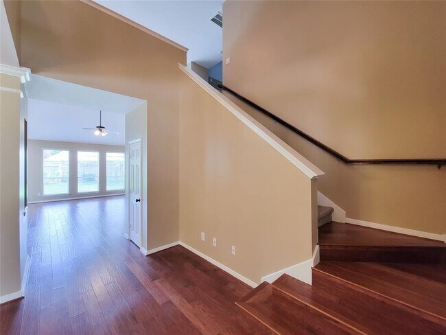 Building Photo - 21122 Golden Sycamore tr