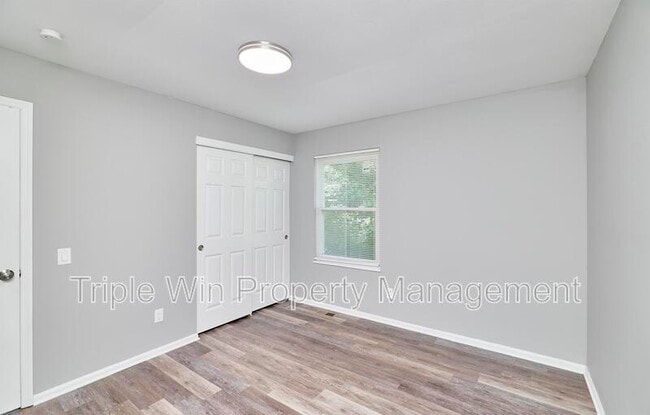 Building Photo - 1544 Rishon Hill Dr