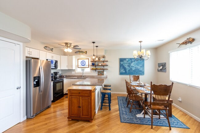 Building Photo - 16518 Jean Lafitte Rd